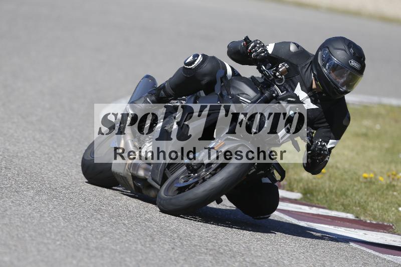 /06 08.04.2026 Cornu Master School ADR/Gruppe blau/1